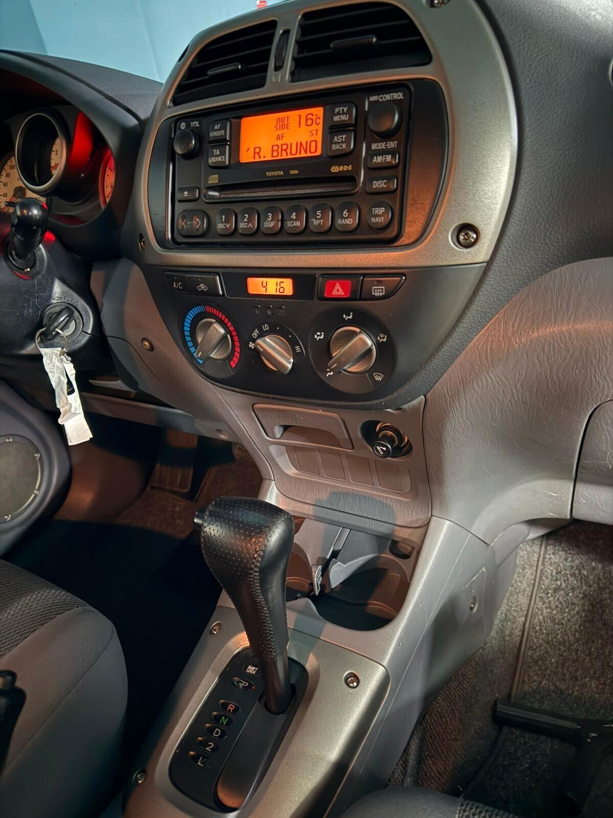 RAV4 4X4 150CV 2.0CC