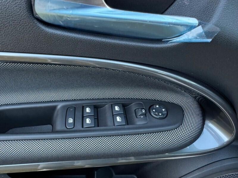 Fiat 600 1.2 145cv Hybrid Icon