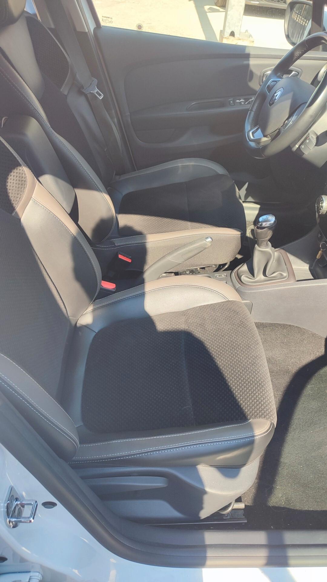 Renault Clio dCi 90CV -FULL OPTIONAL-