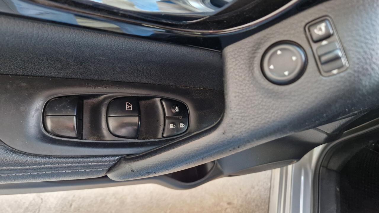 Nissan Qashqai 1.6 dCi 4WD Tekna