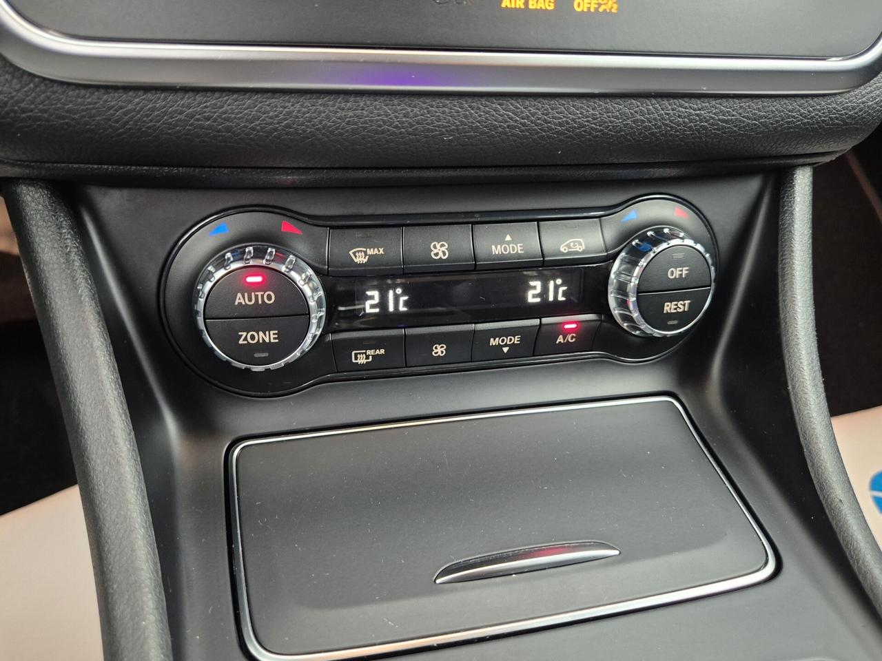 Mercedes-Benz CLA 220 d Shooting Brake AMG Line
