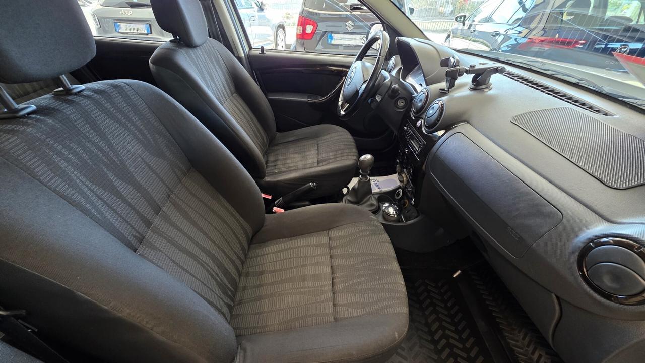 Dacia Duster 1.5 dCI 110CV 4WD + GANGIO TRAINO e BLOCCO DIFFERENZIALE