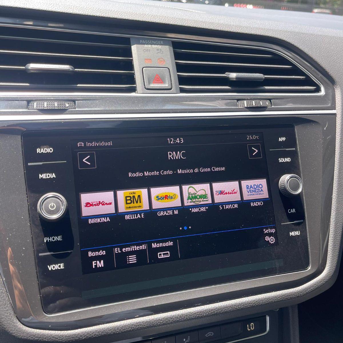 VOLKSWAGEN - Tiguan - 2.0 TDI 150CV SCR DSG R-Line