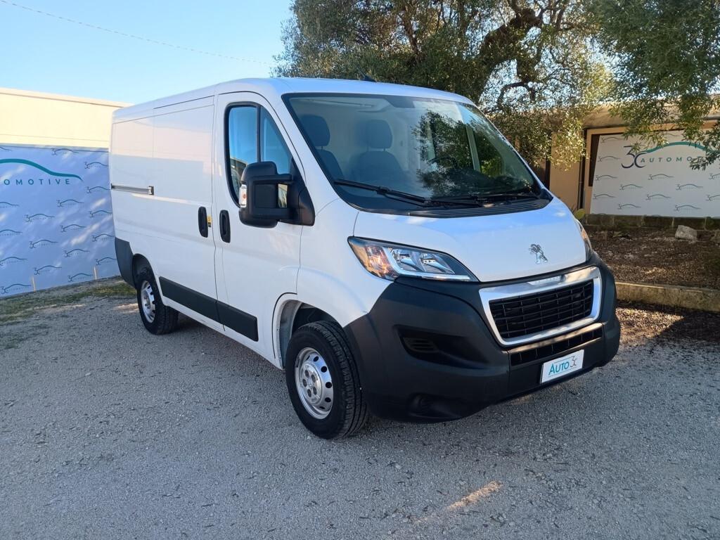 Peugeot Boxer 330 L1H1 2.2 BHDI 140cv