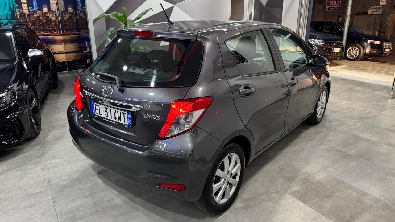 Toyota Yaris 1.4 D-4D 5 porte Lounge