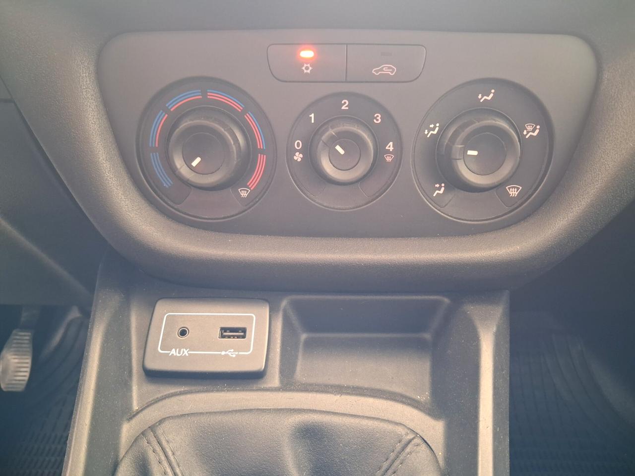 Fiat Doblò 1.4 16V 120CV 3 posti gpl