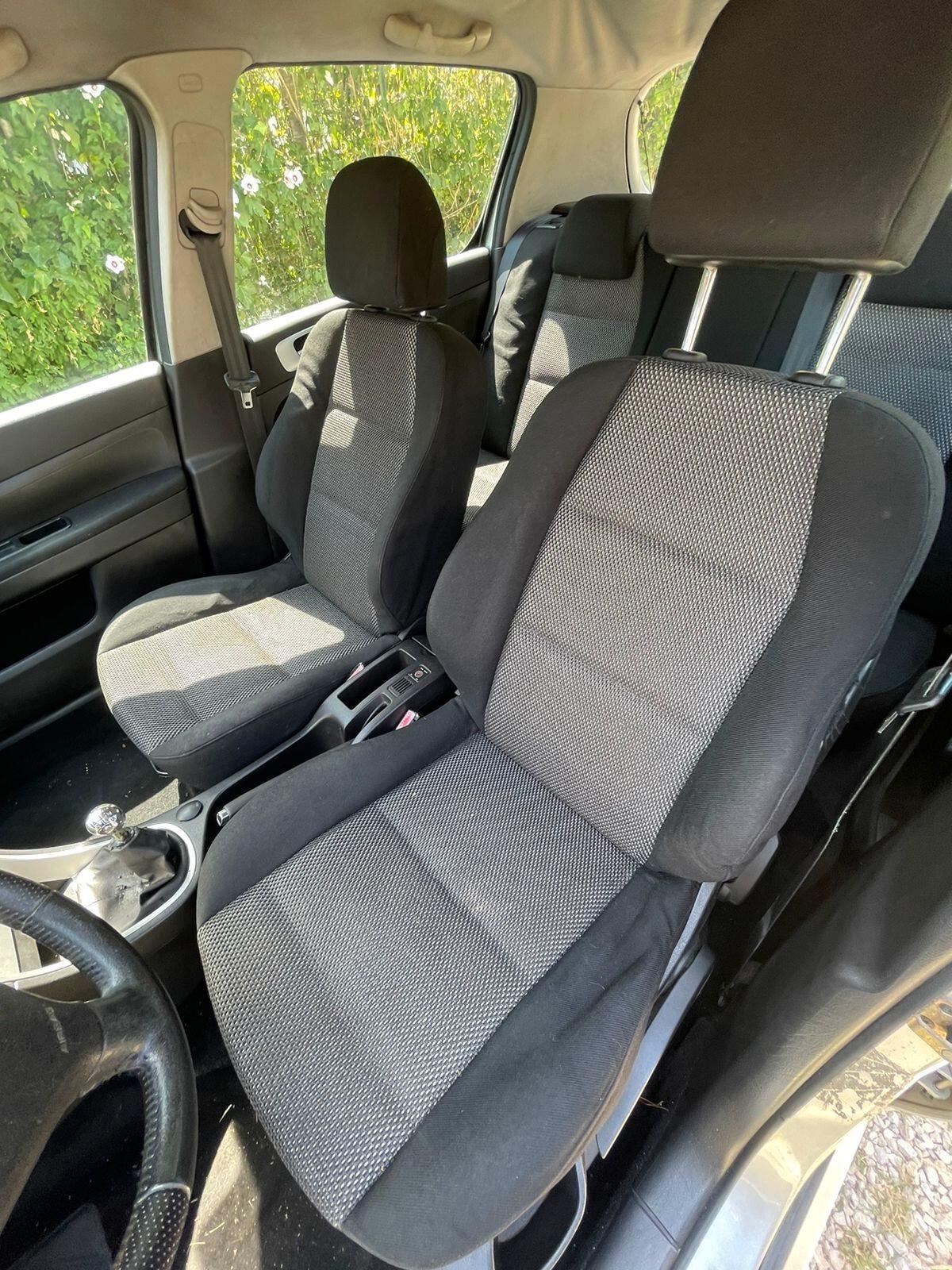 Peugeot 307 1.6 16V HDi 90CV 5p. D-Sign