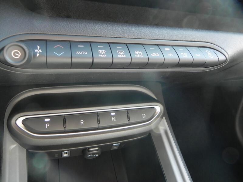 Jeep Avenger 1.2 Turbo 110 CV MHEV Longitude