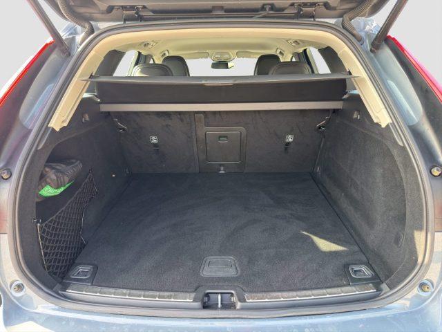 VOLVO XC60 XC60 B4 (d) AWD automatico Core