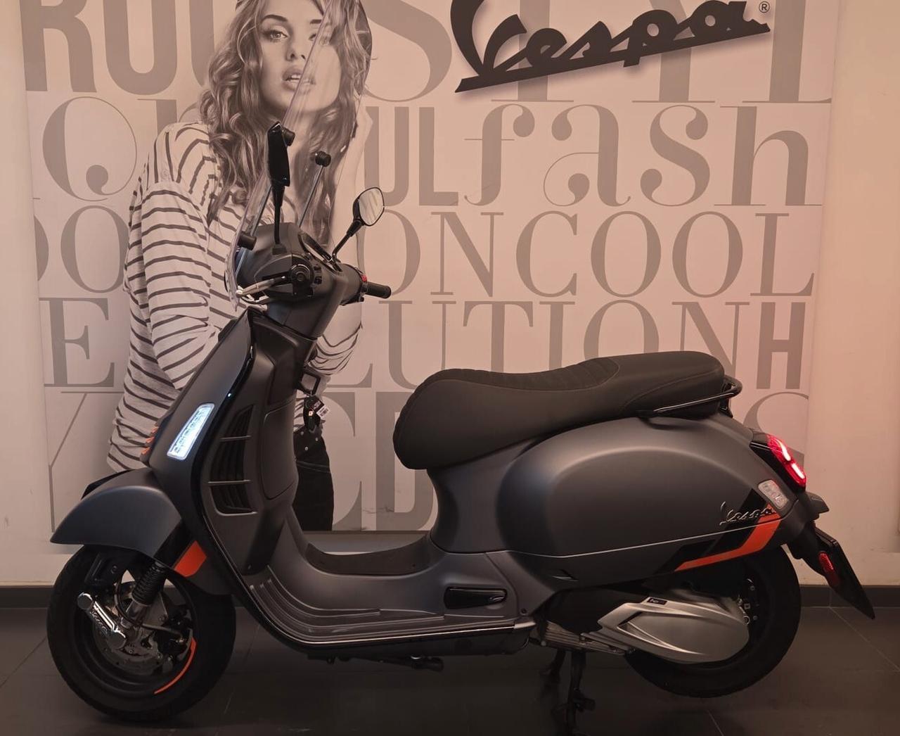 Piaggio Vespa 310 GTS hpe SUPER SPORT E5+