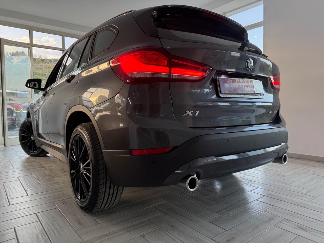 Bmw X1 2.0D150cv SHADOW LINE FULL LED/AUTO2022