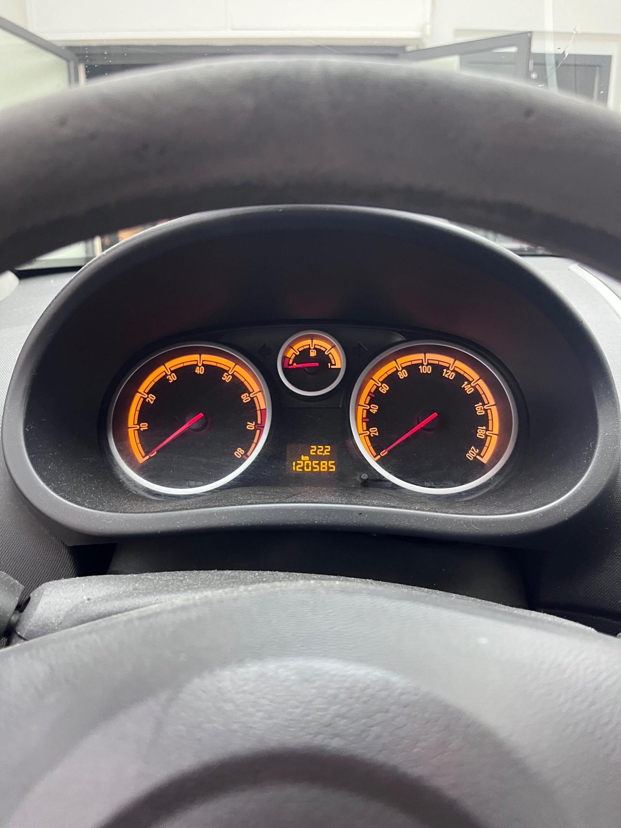 Opel Corsa 1.2 80CV 5 porte GPL-TECH Club