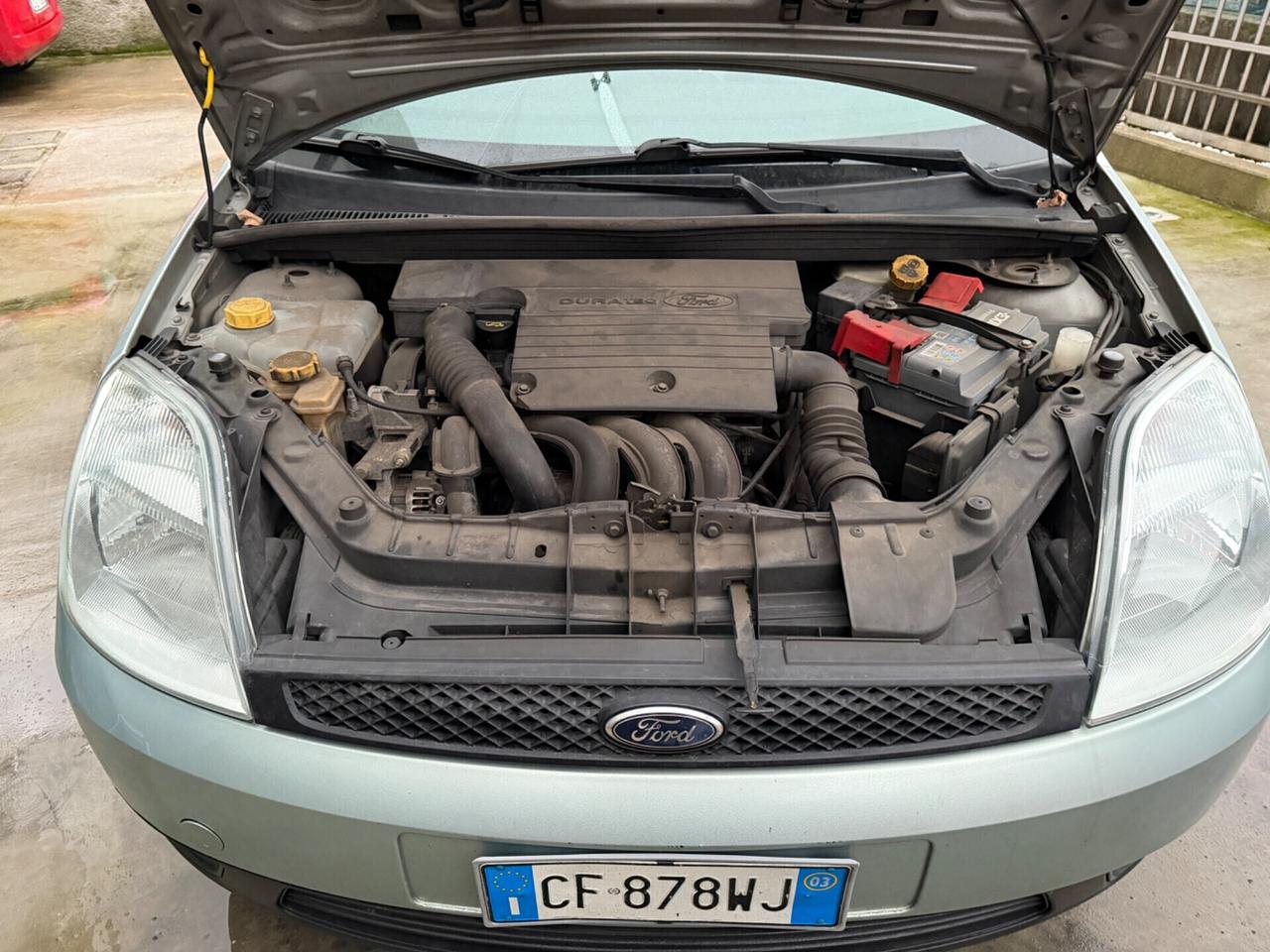 Ford Fiesta 1.2 benzina euro4 neopatentati