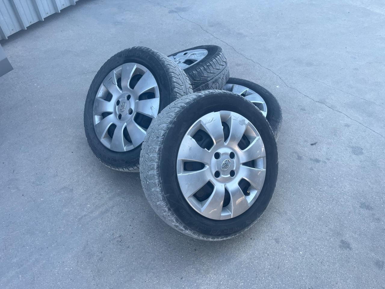 Toyota Yaris 1.0 3 porte Sol