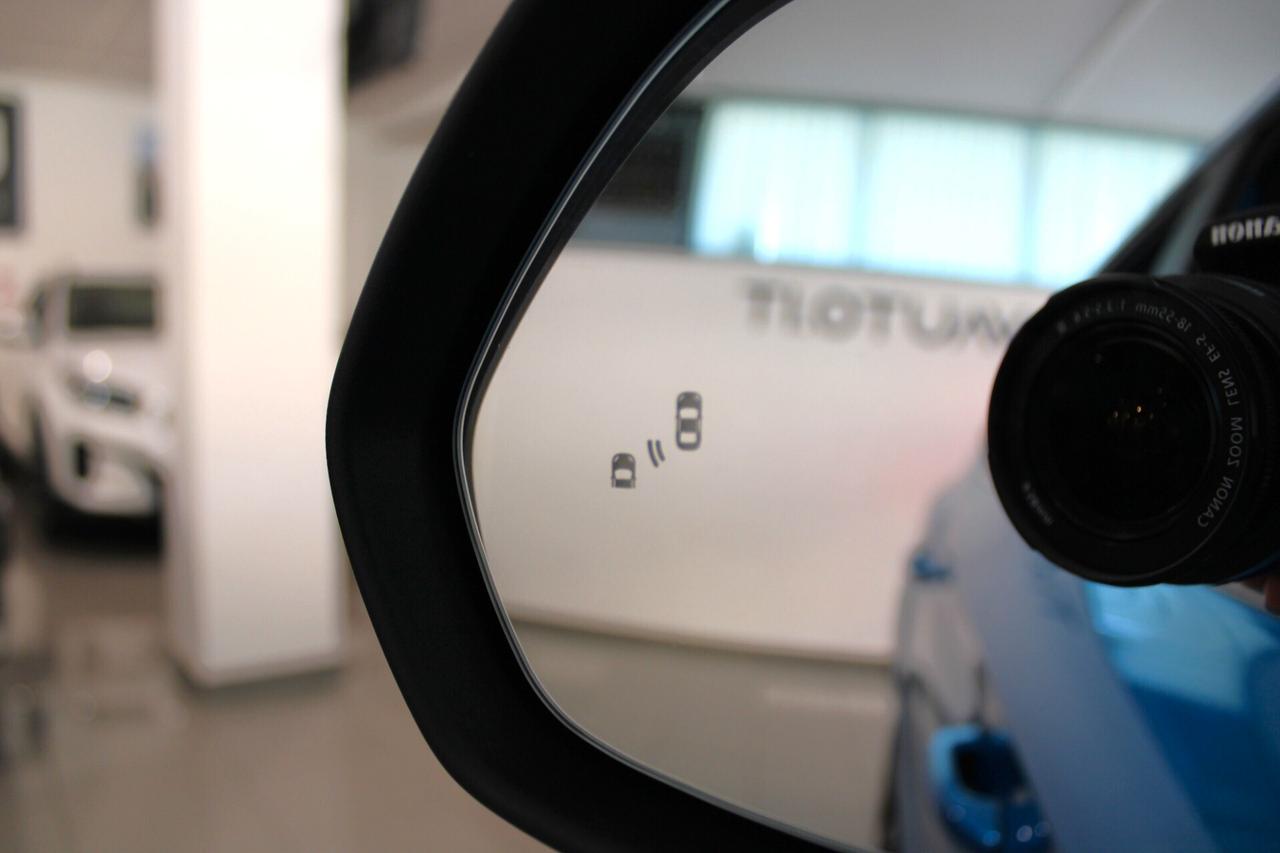 MG ZS 1.5 VTi-Tech Luxury - 2025