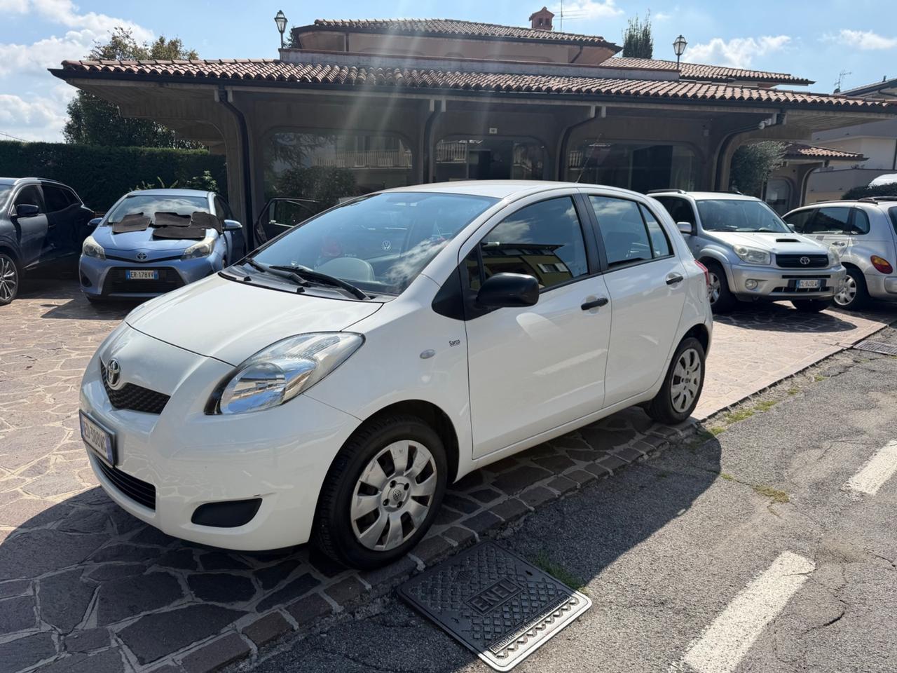 Toyota Yaris 1.0 5 porte Sol