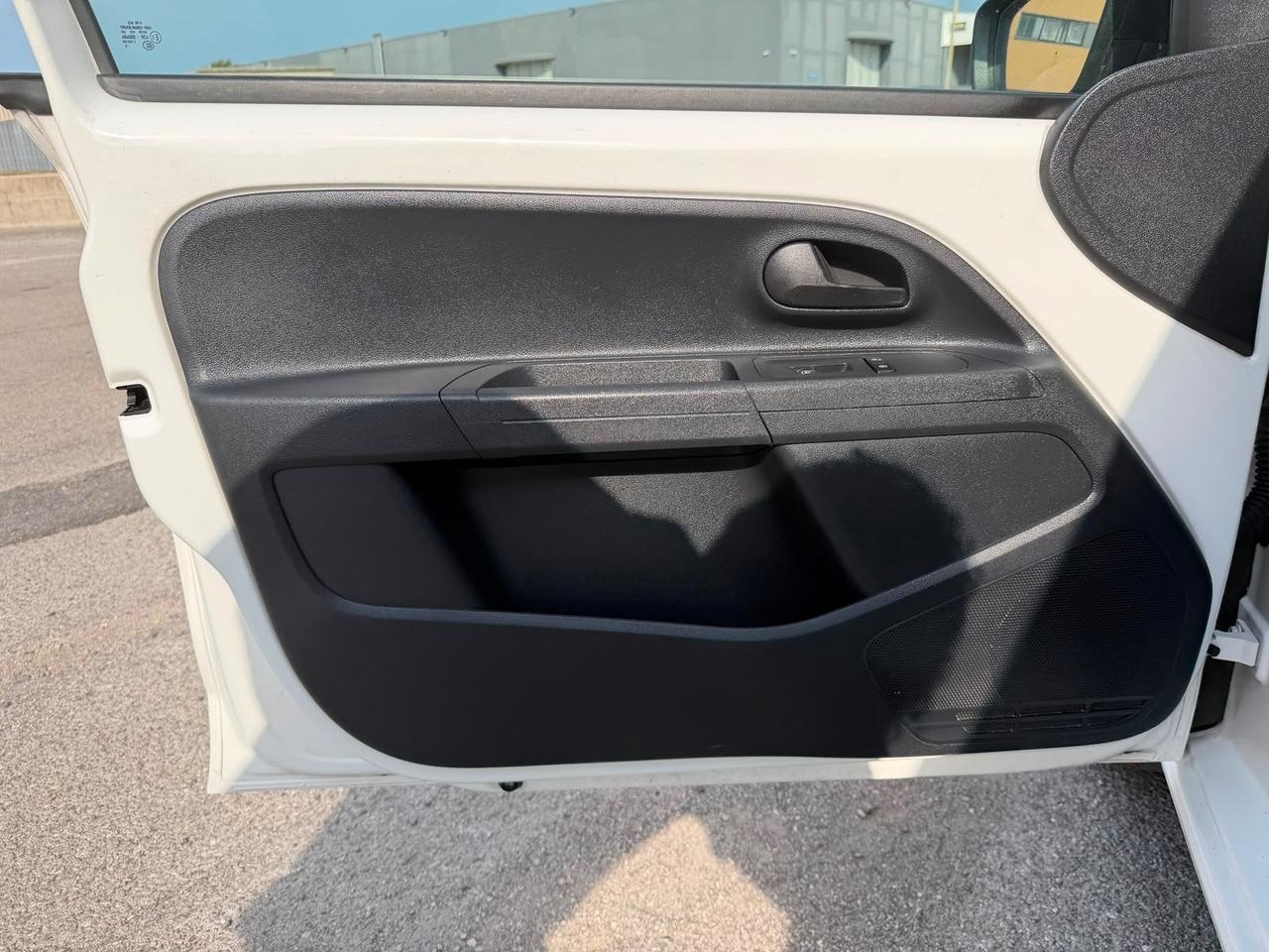 Volkswagen up! 1.0 Benzina