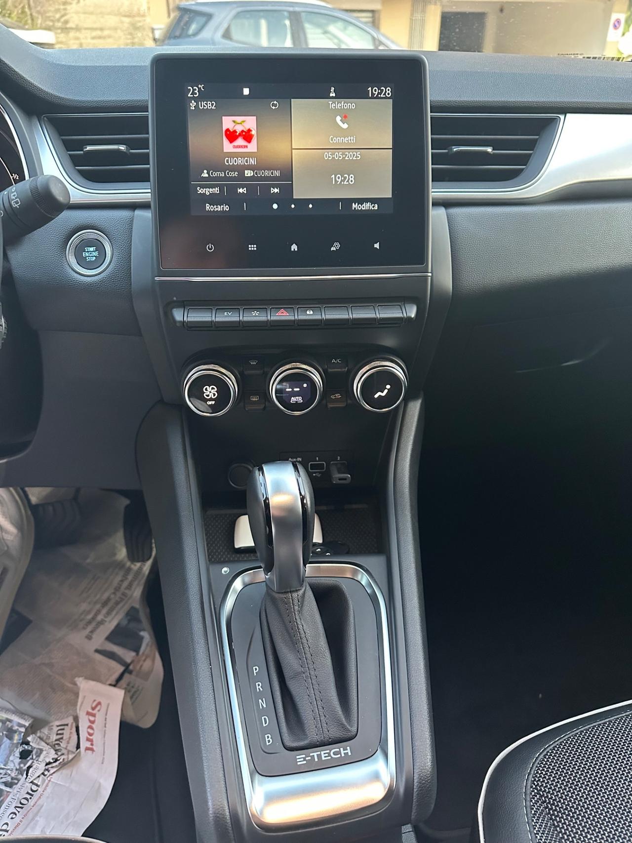 Renault Captur Full Hybrid E-Tech 145 CV Zen