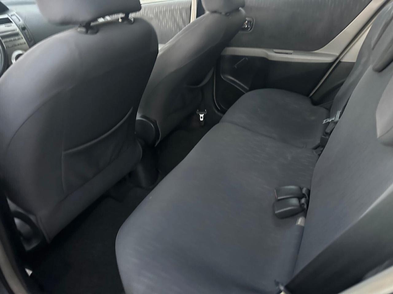 Toyota Yaris 1.3 BENZ 5 porte Sol