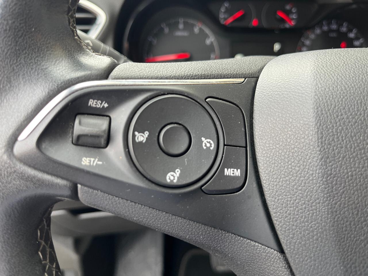 Opel Grandland X 1.5 diesel aut. Business Edition 130cv