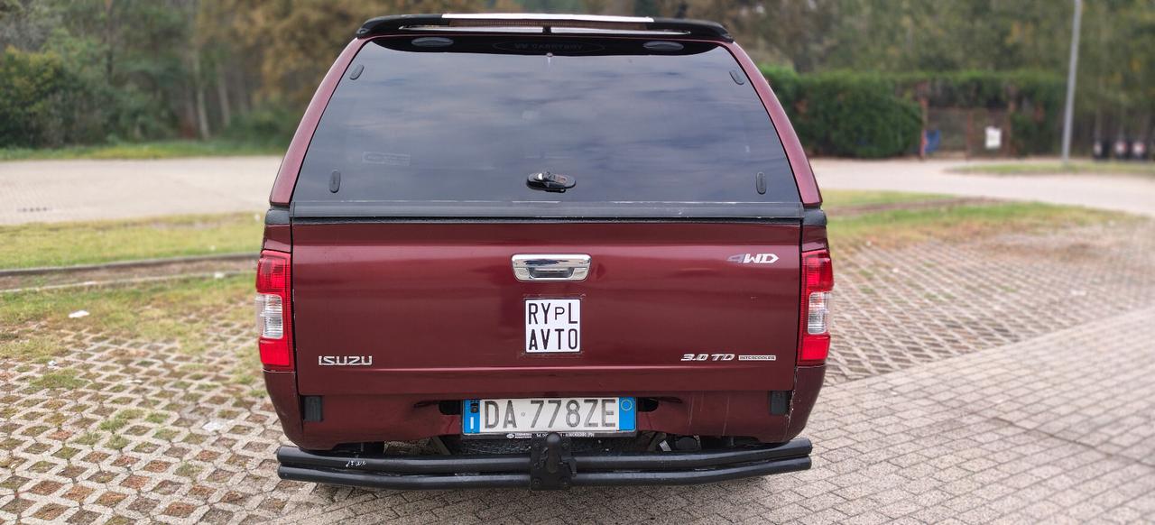 Isuzu D-Max 3.0 TD 4WD Aut e Gancio PICK UP