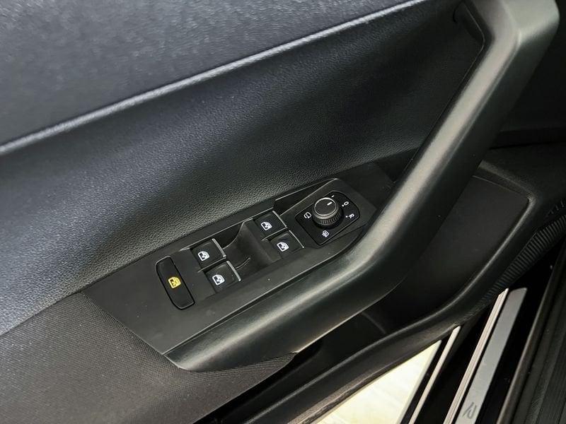 Volkswagen Taigo Taigo 1.0 TSI 110 CV R-Line