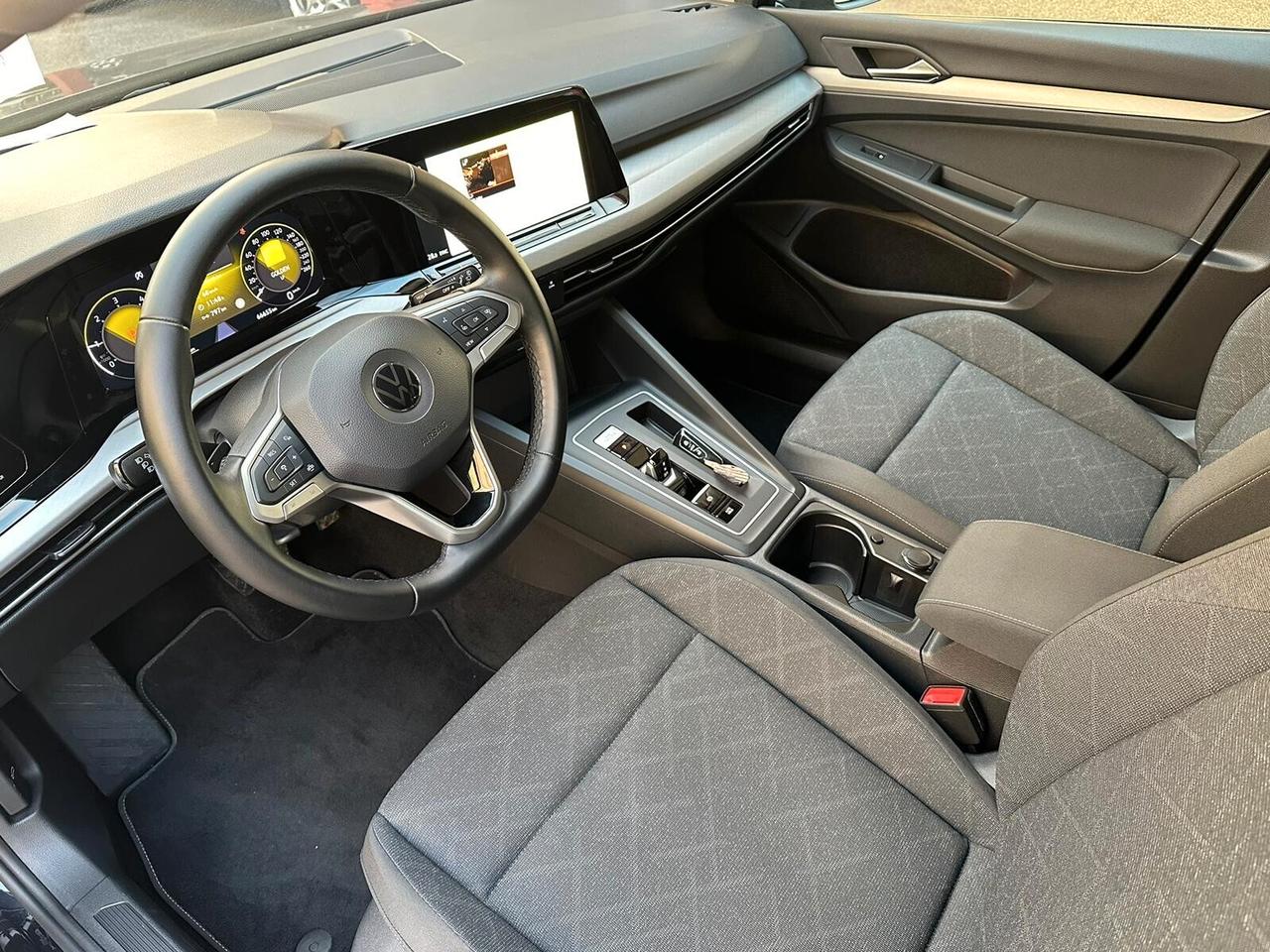 VOLKSWAGEN Golf 2.0 TDI 115 CV SCR Life DSG