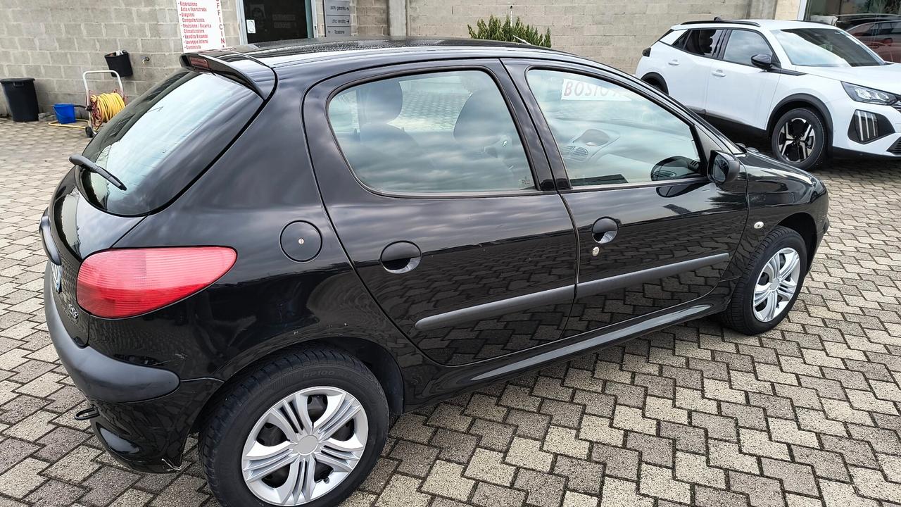 Peugeot 206 1.4 5p. XT