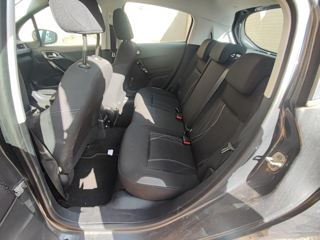 Peugeot 208 PureTech 82 5 porte Allure