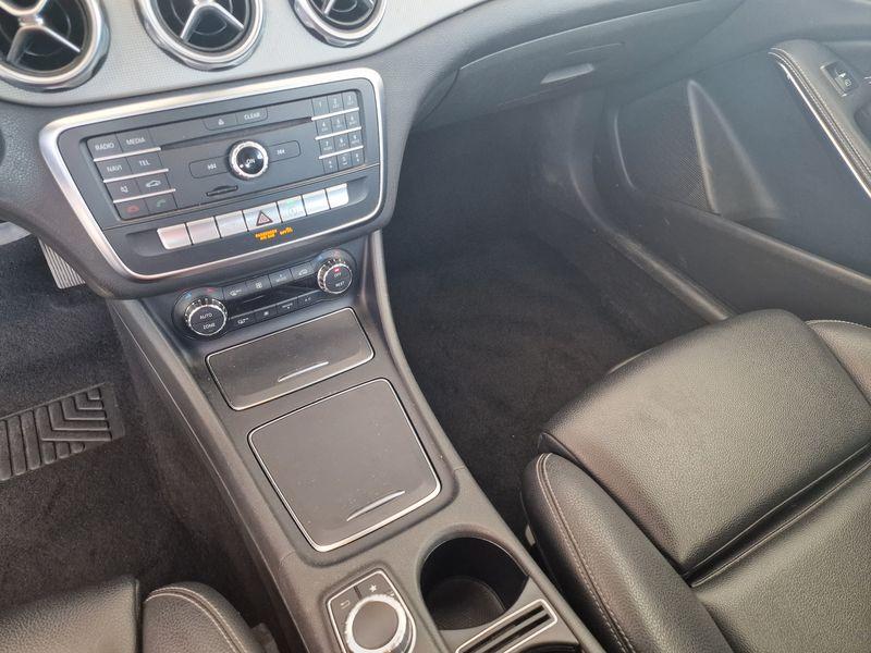 Mercedes-Benz GLA-X156 2017 - GLA 180 d Sport auto