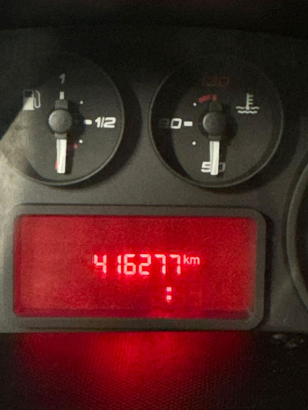 0502 FURGONE IVECO DAILY 2016