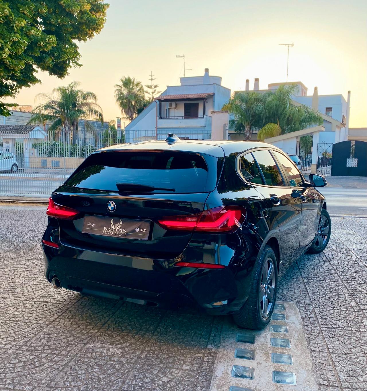 Bmw 116 116d 5p. Business Advantage