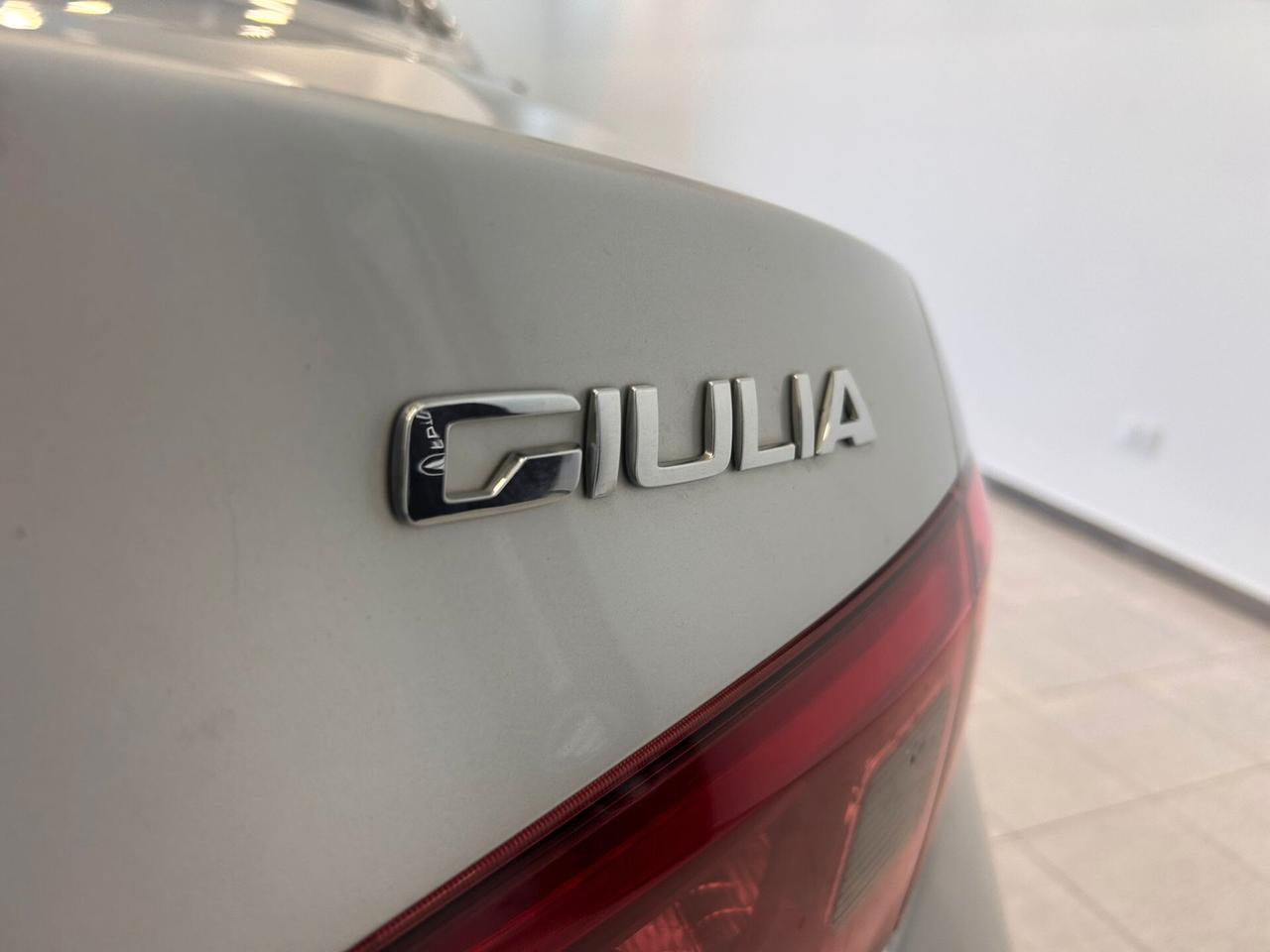 Alfa Romeo Giulia 2.2 Turbodiesel 150 CV aut.