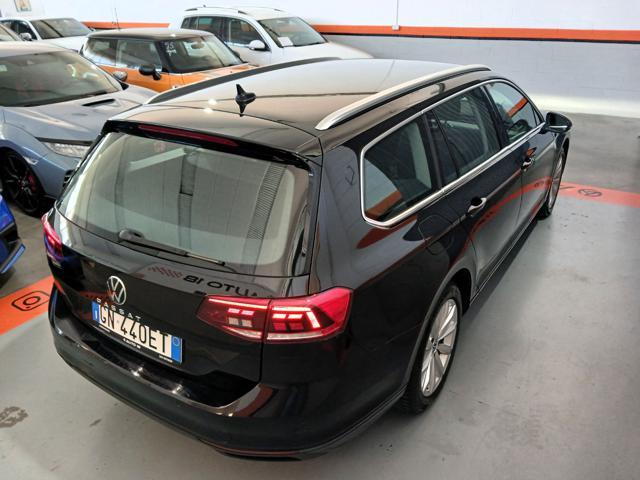 VOLKSWAGEN Passat Variant 2.0 TDI DSG Business + KM SOLO AUTOSTRADA!!!