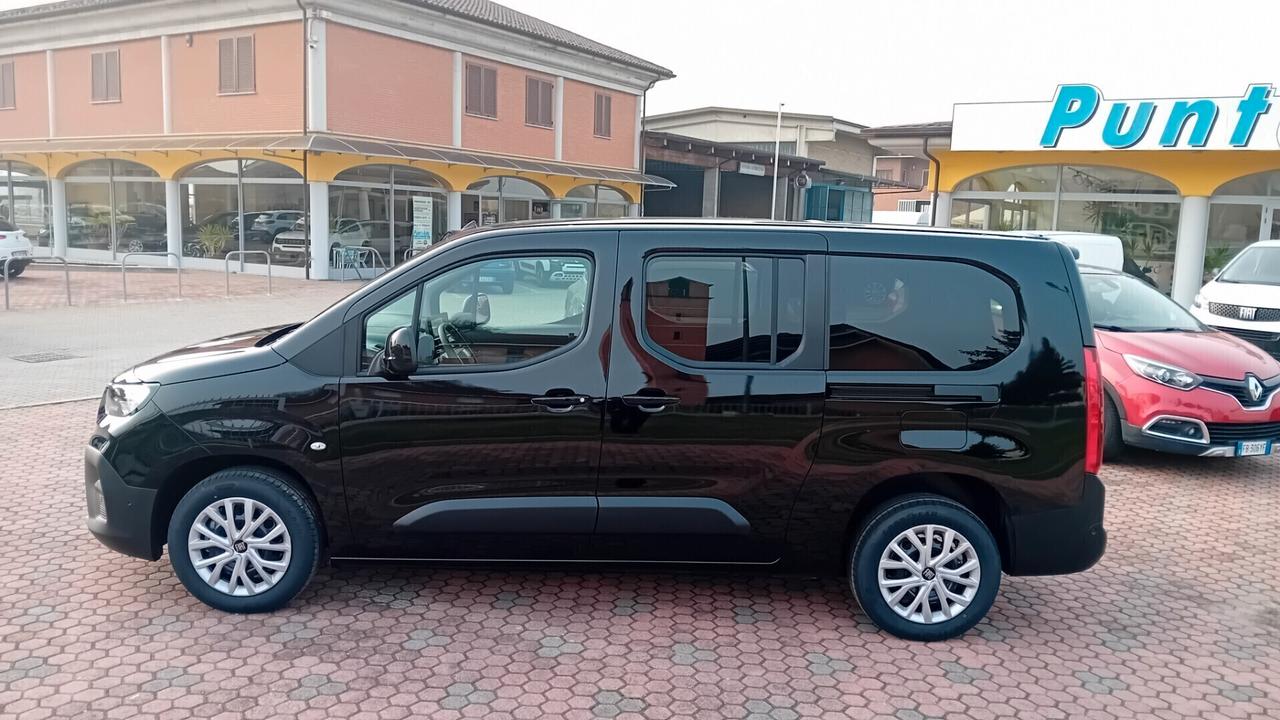 Fiat Doblo Doblò Maxi 1.5 BlueHdi 130 CV AT8 PL MAXI 7 POSTI *SENZA VINCOLO DI FINANZIAMENTO*