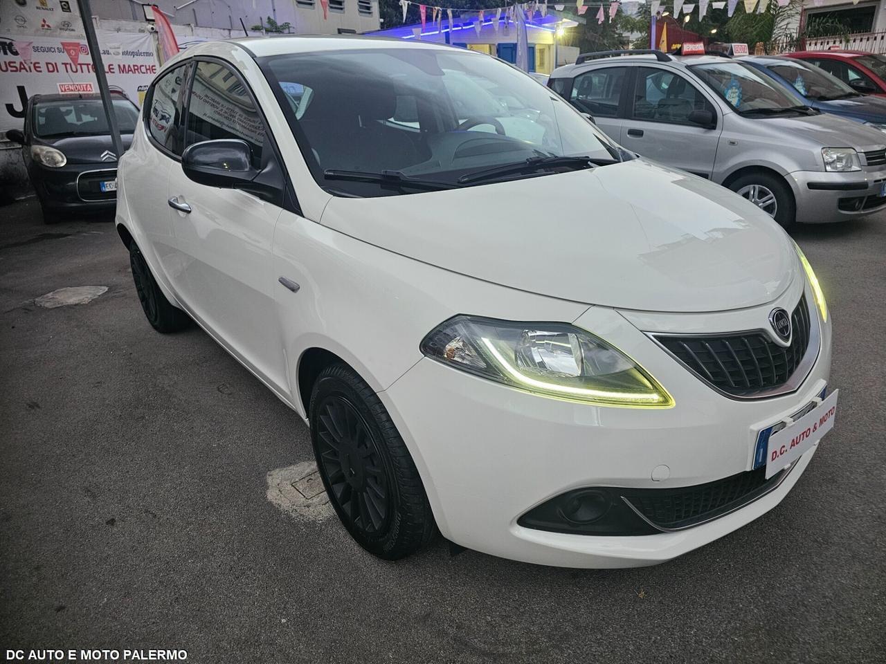Lancia Ypsilon1.0 Benzina 69CV.Hybrid Ecochic 2022
