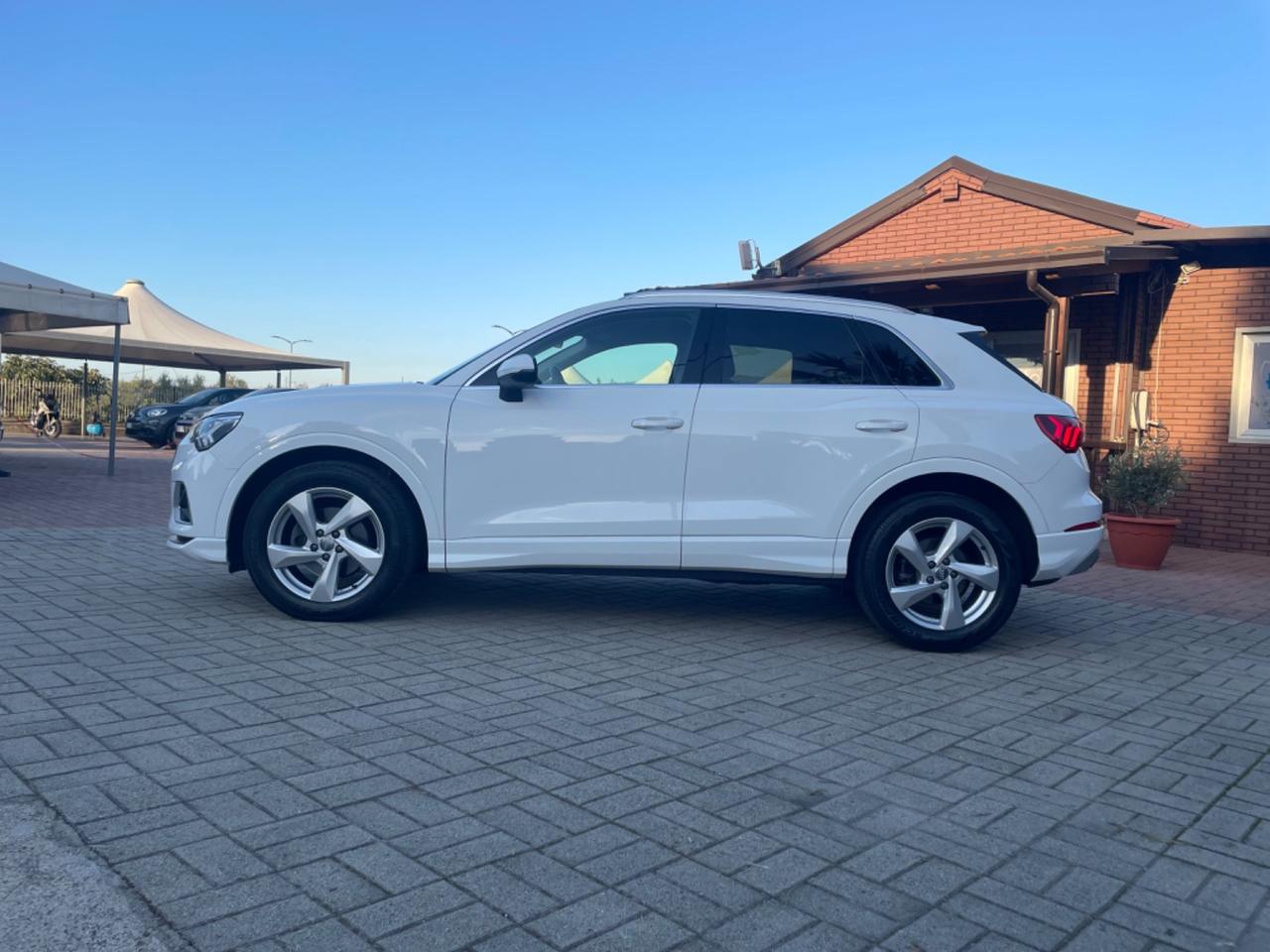 Audi Q3 35 TDI S tronic Business Advanced