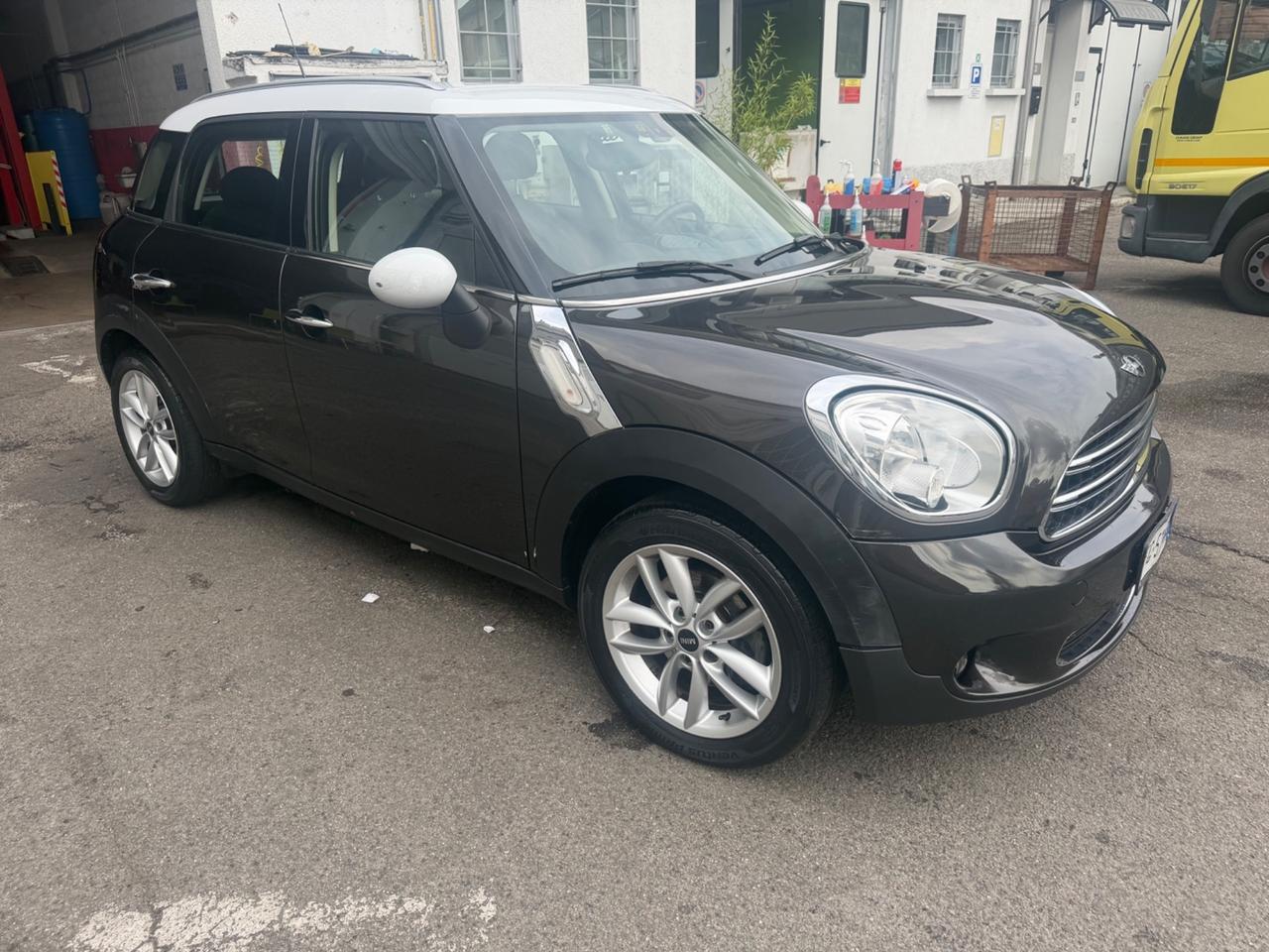 Mini Cooper Countryman 2.0 D Automatica