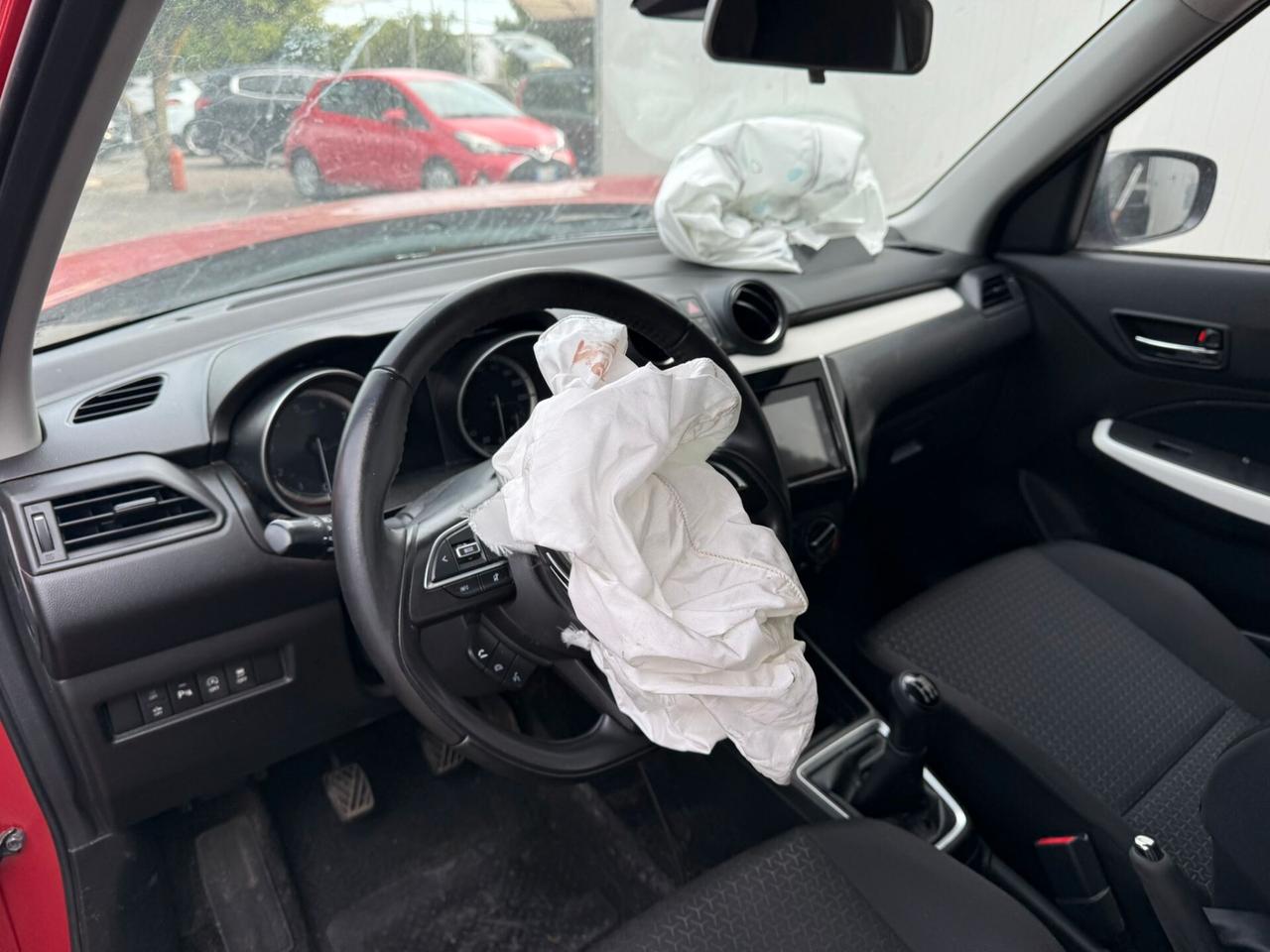 Suzuki Swift 1.2 Ibrida Incidentata