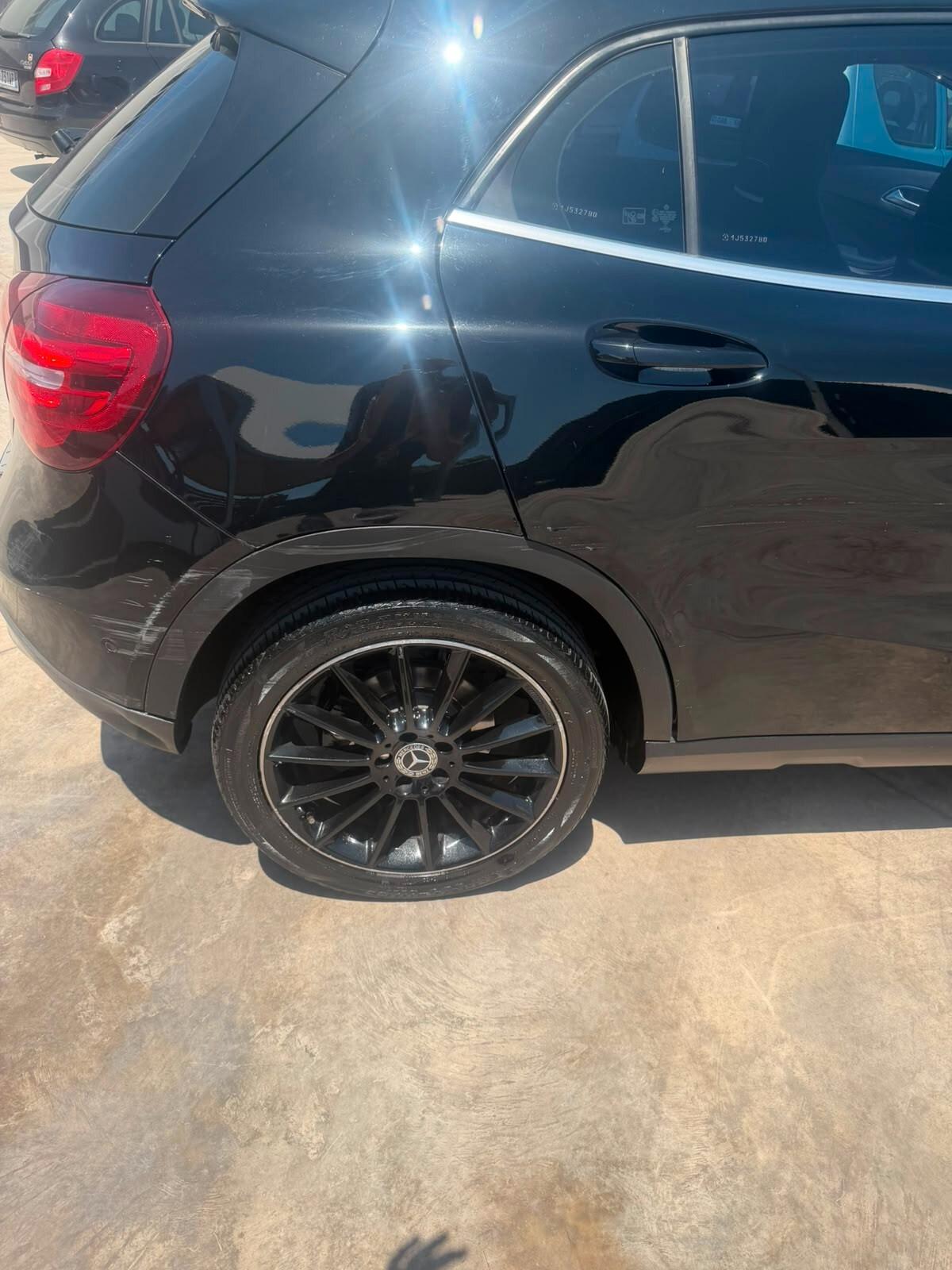 Mercedes-benz GLA 200 d Automatic Premium