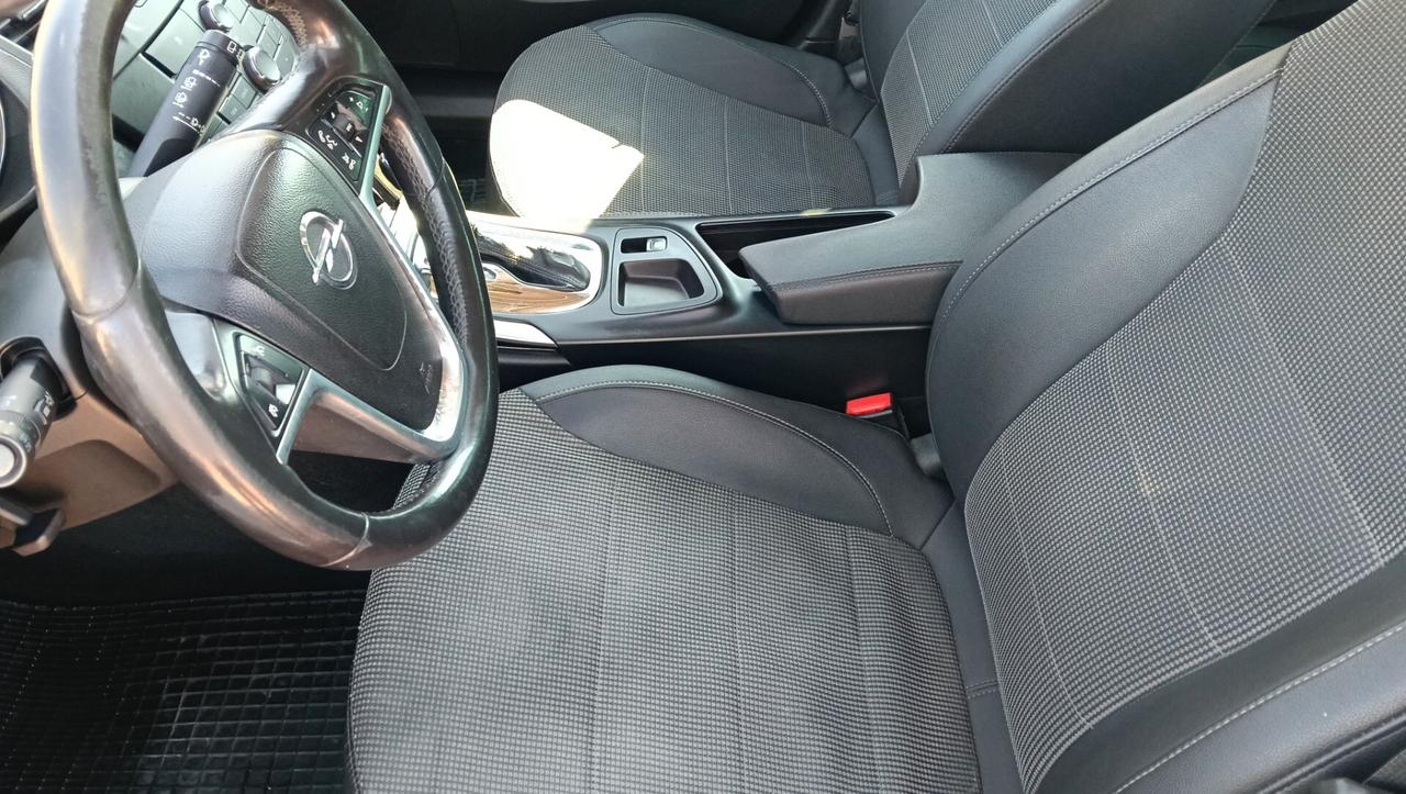 OPEL INSIGNIA AUTOMATICA -2010