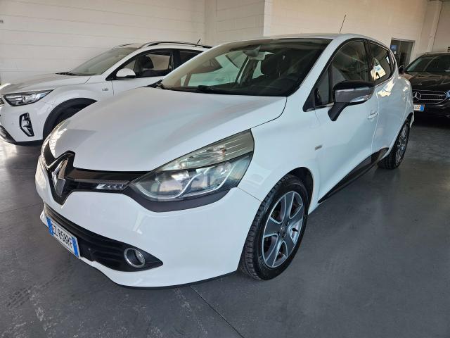 Renault Clio Clio IV 2012 5p 0.9 tce CosTUME NaTional
