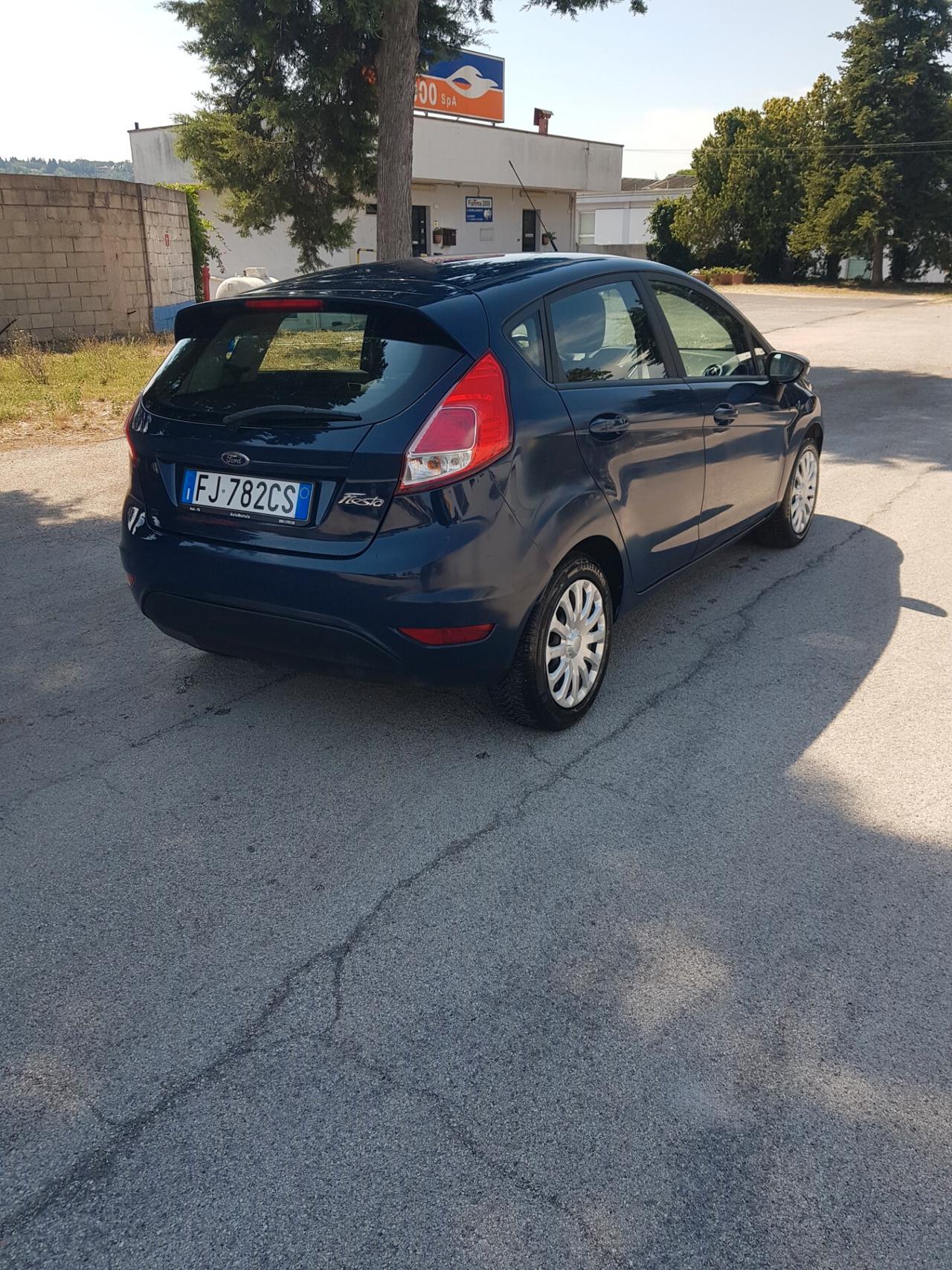 Ford Fiesta 1.5 TDCi 75CV 5 porte Titanium
