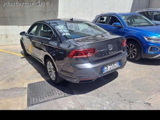 VOLKSWAGEN Passat Passat Berlina 1.6 tdi Business 120cv dsg GB253CH