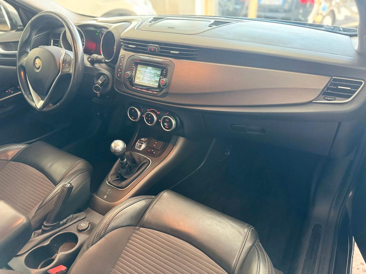 Alfa Romeo Giulietta 1.6 JTDm-2 105 CV Exclusive