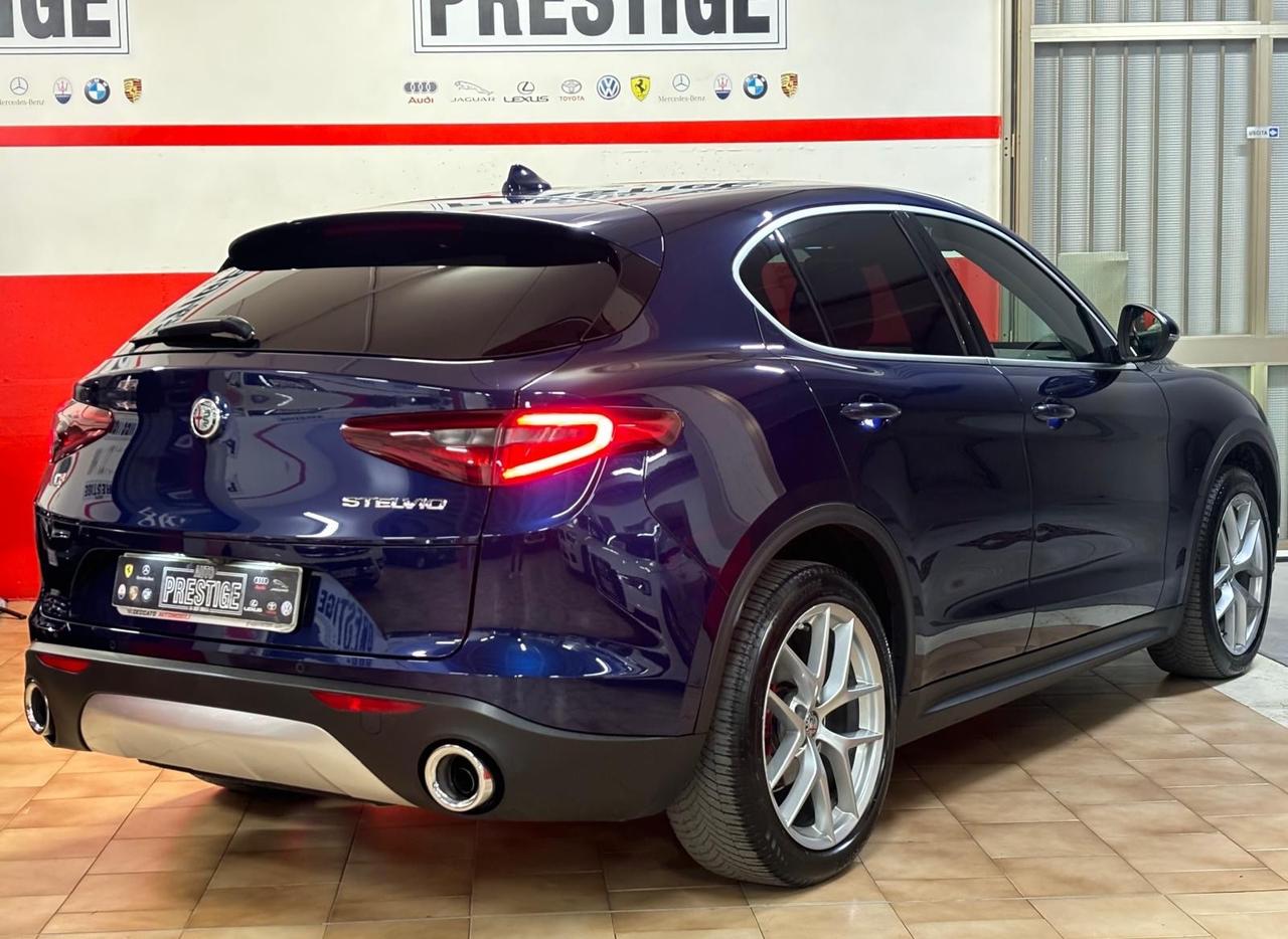 Alfa Romeo Stelvio 2.2 Turbodiesel 209 CV AT8 Q4 Super