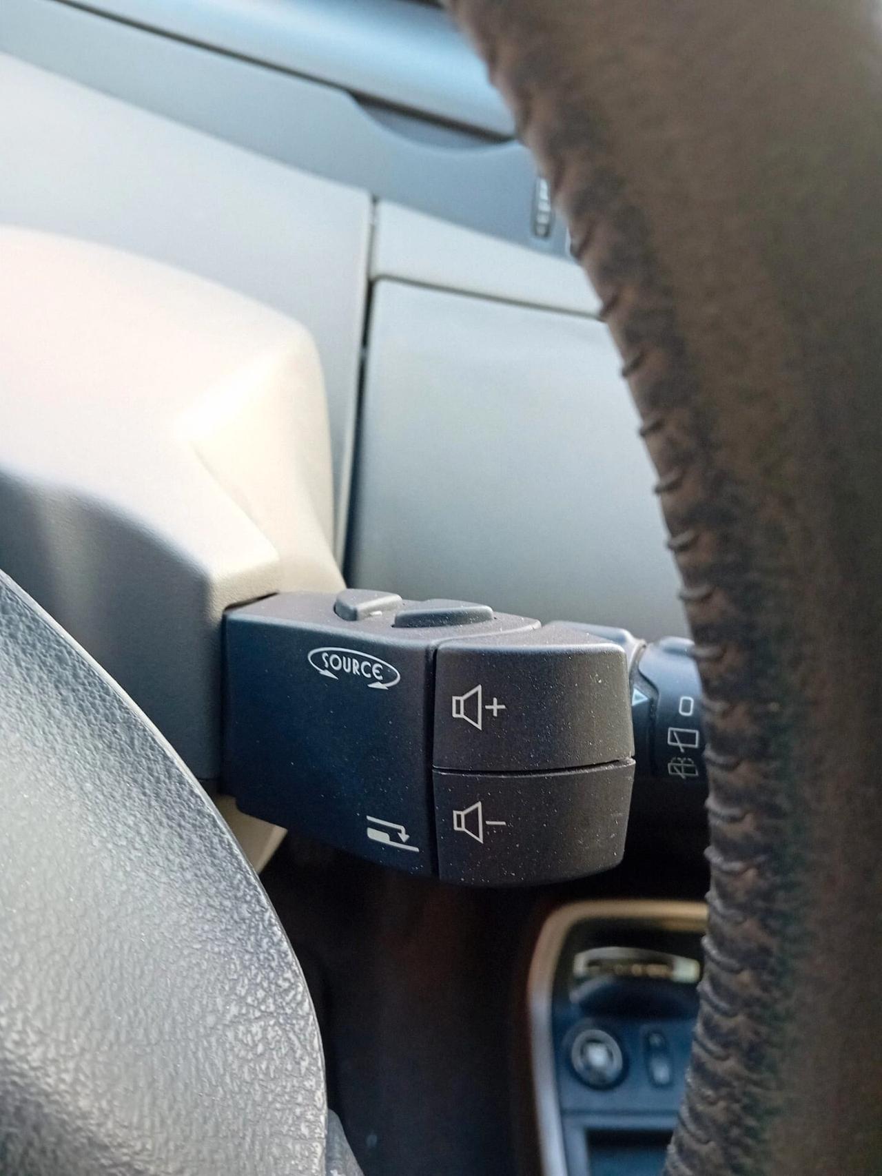 Renault Espace 1.9 dCi Expression 7 POSTI