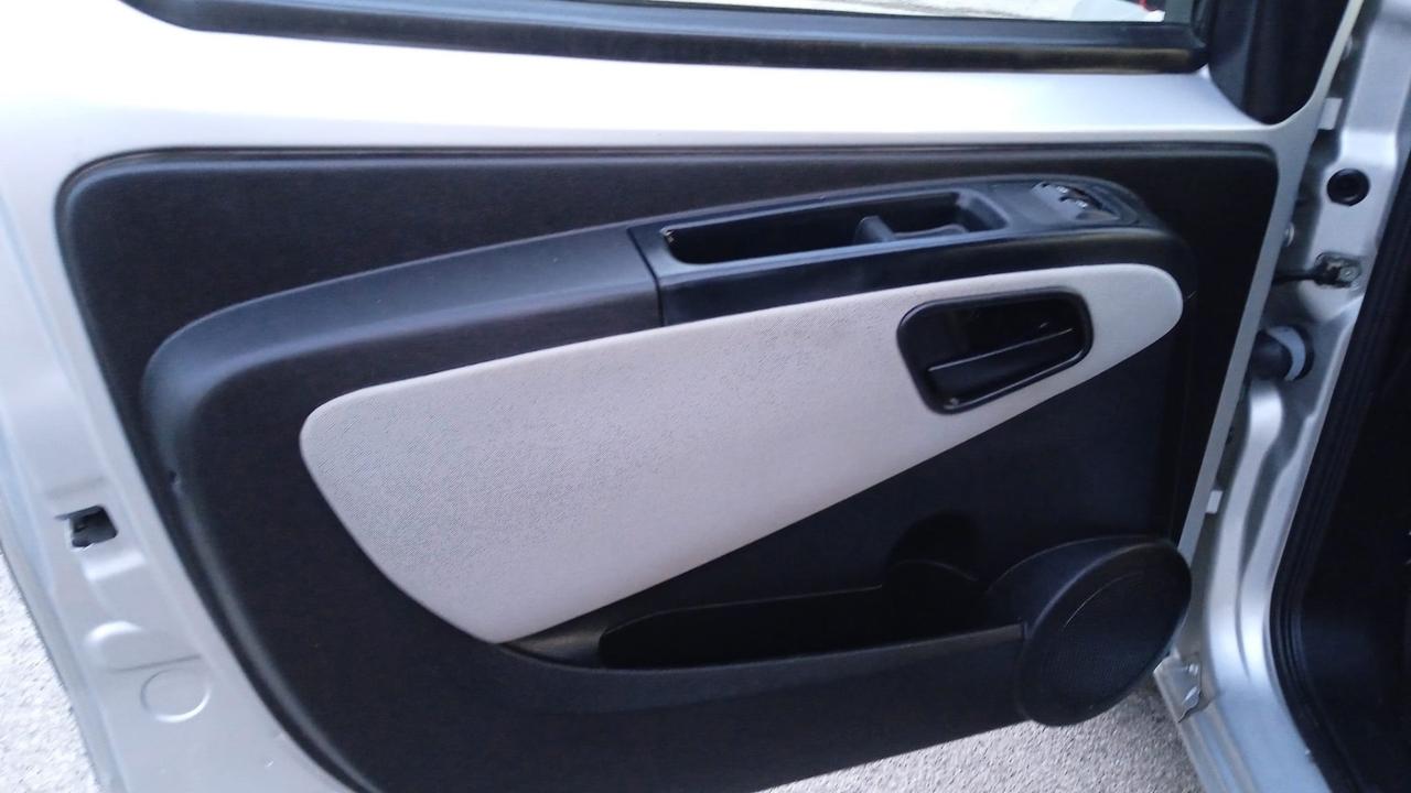 Fiat Qubo 1.4 8V 77 CV Active Natural Power