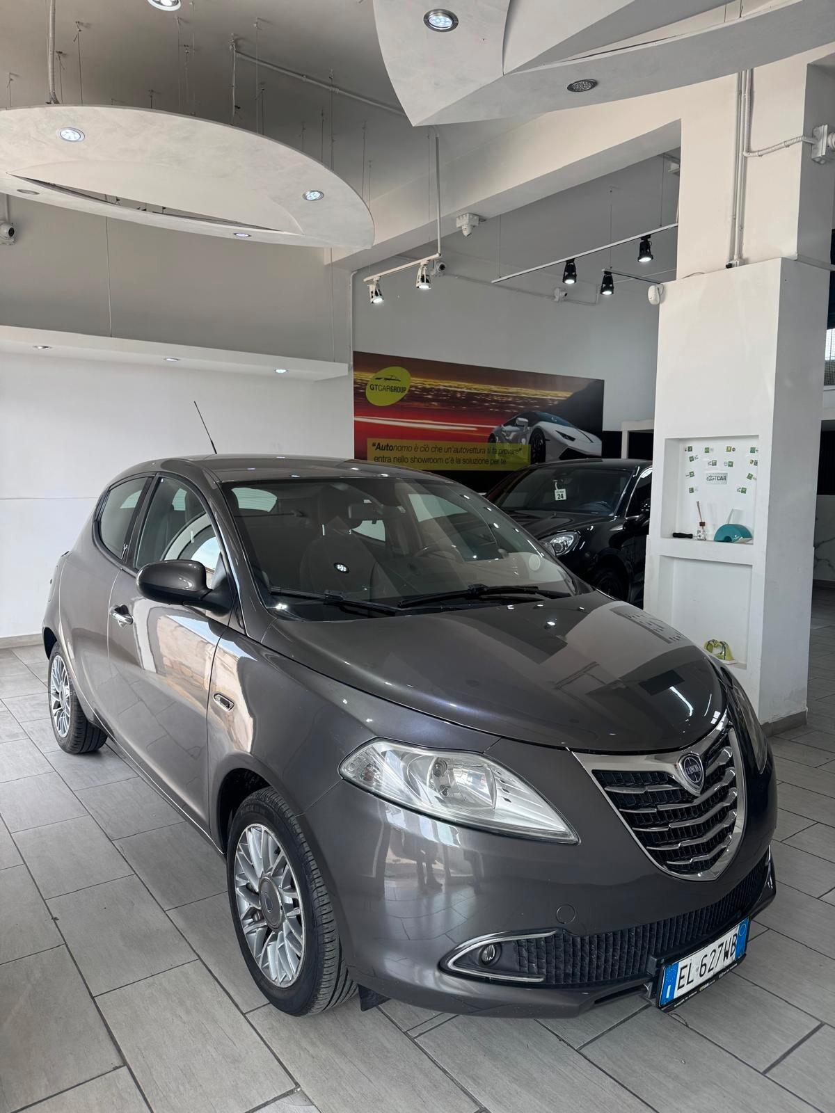 Lancia Ypsilon 1.2 69 CV 5 porte GPL Ecochic Gold
