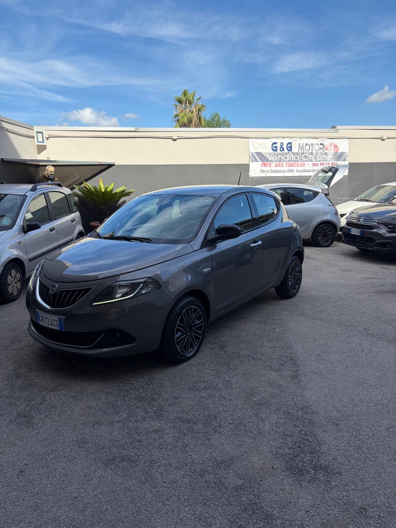 Lancia Ypsilon 1.0 FireFly 5 porte S&S Hybrid Gold Plus